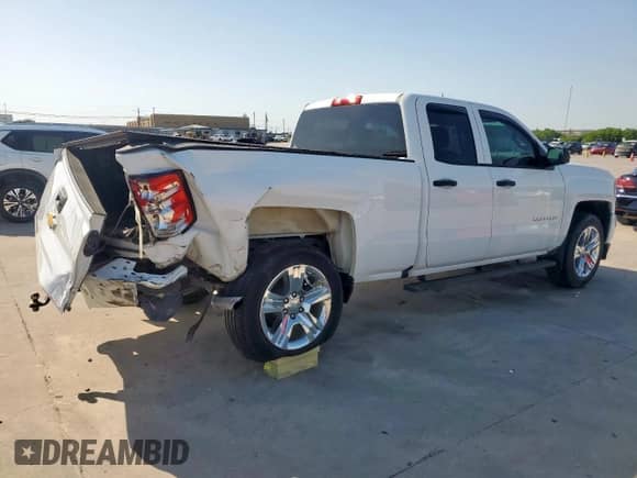2018 Chevrolet Silverado 1500 Custom с VIN 1GCRCPEH8JZ243851, выставлен на аукционе Copart как лот 52632695 с пробегом 186 609 миль миль и Списание • Salvage title. История ставок и продаж доступна на DreamBid. Изображение 3.