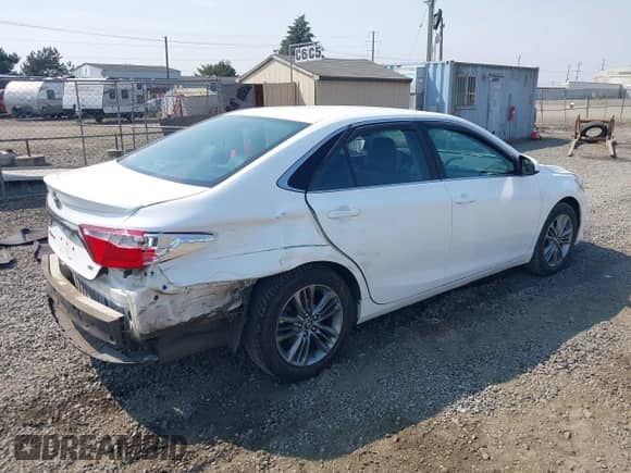 2016 Toyota Camry LE с VIN 4T1BF1FK4GU191491, выставлен на аукционе IAAI как лот 43153102 с пробегом 136 363 миль миль и . История ставок и продаж доступна на DreamBid. Изображение 4.