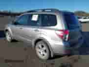 2010 Subaru Forester X Limited z VIN JF2SH6DC6AH715152, wystawiony jako IAAI lot #43410868 z przebiegiem 213 612 mil mil oraz . Historia ofert i sprzedaży dostępna na DreamBid. Obrazek 3.