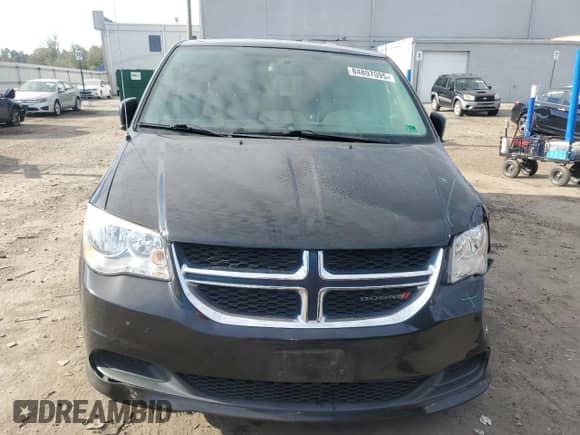 2017 Dodge Grand Caravan SE with VIN 2C4RDGBG3HR550079, listed as a Copart auction lot 84897095 with 89,958 mi miles and Clean title. Bid and sale history available at DreamBid. Image 5.