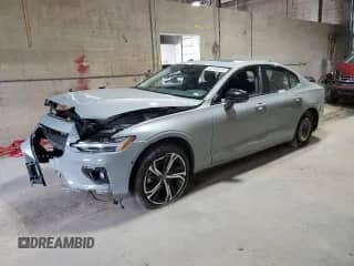 2024 Volvo S60 Plus Dark Theme с VIN 7JRL12FL0RG294609, выставлен на аукционе Copart как лот 82103835 с пробегом 38 487 миль миль и Чистый • Clean title. История ставок и продаж доступна на DreamBid. Изображение 1.