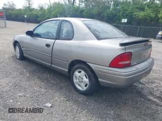 1998 Dodge Neon z VIN 1B3ES42YXWD746520, wystawiony jako IAAI lot #42149526 z przebiegiem 197 299 mil mil oraz . Historia ofert i sprzedaży dostępna na DreamBid. Obrazek 3.