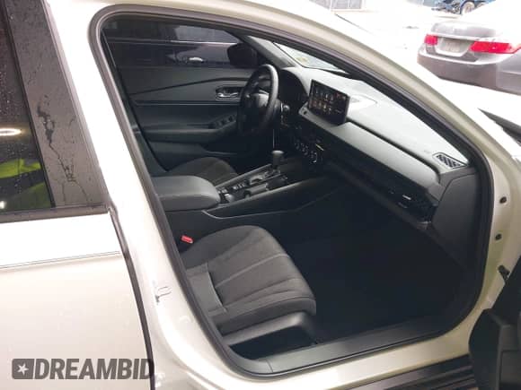 2025 Honda Accord Sport with VIN 1HGCY2F50SA009753, listed as a IAAI auction lot 42351541 with 5,009 mi miles and . Bid and sale history available at DreamBid. Image 5.