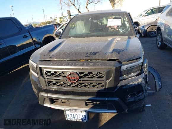 2024 Nissan Frontier SV z VIN 1N6ED1EJ6RN652071, wystawiony jako IAAI lot #41218027 z przebiegiem 16 061 mil mil oraz . Historia ofert i sprzedaży dostępna na DreamBid. Obrazek 12.