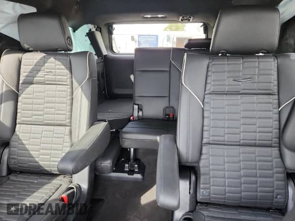 2025 Cadillac Escalade 4WD Sport Platinum с VIN 1GYS9GRL7SR111965, выставлен на аукционе Copart как лот 84946365 с пробегом 7 347 миль миль и Списание • Salvage title. История ставок и продаж доступна на DreamBid. Изображение 10.