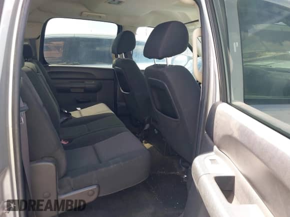2011 Chevrolet Silverado 1500 LT с VIN 3GCPCSEA2BG156431, выставлен на аукционе IAAI как лот 43030119 с пробегом 200 015 миль миль и . История ставок и продаж доступна на DreamBid. Изображение 8.
