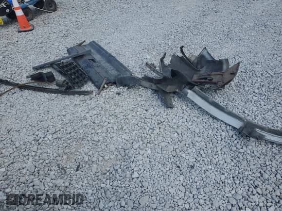 1992 Chevrolet S-10 с VIN 1GCCS14Z3N2110722, выставлен на аукционе Copart как лот 70496455 с пробегом 220 522 миль миль и На запчасти • Non repairable. История ставок и продаж доступна на DreamBid. Изображение 12.