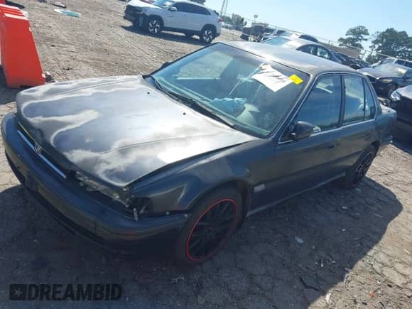 1992 Honda Accord with VIN 1HGCB765XNA117011, listed as a IAAI auction lot 43349494 with 347,242 mi miles and . Bid and sale history available at DreamBid. Image 2.