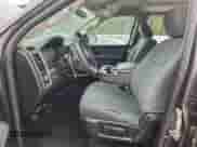 2020 Ram 1500 Tradesman z VIN 3C6RR6KT7LG290042, wystawiony jako Copart lot #66071935 z przebiegiem 135 249 mil mil oraz Szkoda całkowita • Salvage title. Historia ofert i sprzedaży dostępna na DreamBid. Obrazek 7.