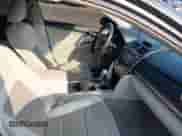 2013 Toyota Camry LE z VIN 4T1BD1FK5DU074343, wystawiony jako IAAI lot #42908273 z przebiegiem 180 827 mil mil oraz . Historia ofert i sprzedaży dostępna na DreamBid. Obrazek 5.