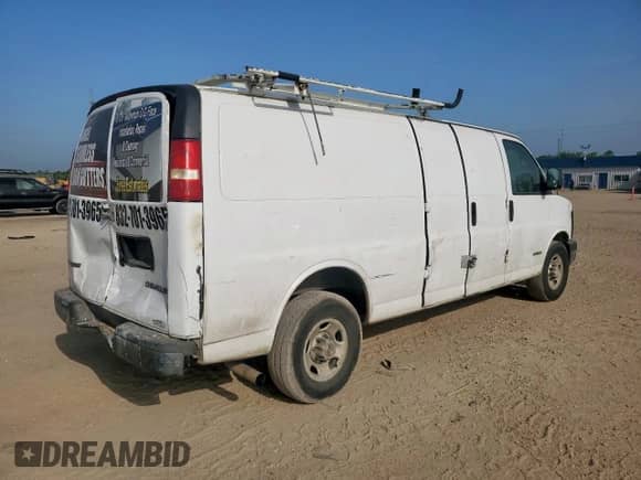2005 Chevrolet Express Cargo с VIN 1GCGG29V851114768, выставлен на аукционе Copart как лот 61681045 с пробегом 218 087 миль миль и Списание • Salvage title. История ставок и продаж доступна на DreamBid. Изображение 3.