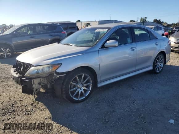2010 Toyota Camry XLE with VIN 4T1BK3EK6AU597613, listed as a Copart auction lot 81957365 with 189,661 mi miles and Salvage title. Bid and sale history available at DreamBid. Image 1.