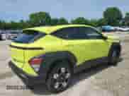 2024 Hyundai Kona SEL с VIN KM8HBCAB9RU068670, выставлен на аукционе Copart как лот 67917755 с пробегом 23 748 миль миль и Списание • Salvage title. История ставок и продаж доступна на DreamBid. Изображение 3.