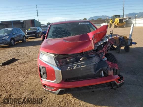 2023 Mitsubishi Outlander ES z VIN JA4ARUAU2PU005880, wystawiony jako Copart lot #71993505 z przebiegiem Nie podano mil oraz Szkoda całkowita • Salvage title. Historia ofert i sprzedaży dostępna na DreamBid. Obrazek 5.