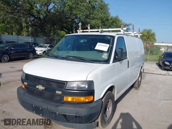 2018 Chevrolet Express Cargo with VIN 1GCWGAFP5J1221010, listed as a IAAI auction lot 42834960 with 186,402 mi miles and . Bid and sale history available at DreamBid. Image 6.
