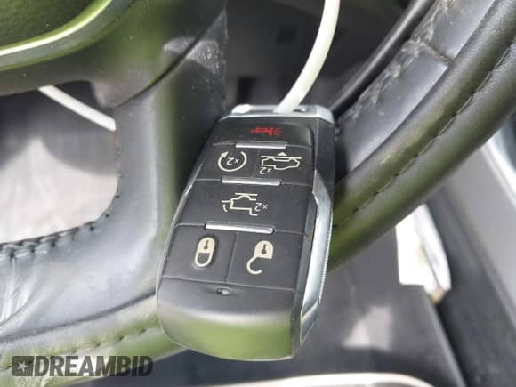 2020 Ram 1500 Laramie z VIN 1C6SRFJT4LN307504, wystawiony jako IAAI lot #42882754 z przebiegiem 100 563 mil mil oraz . Historia ofert i sprzedaży dostępna na DreamBid. Obrazek 11.