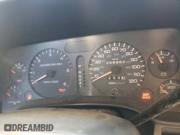 1996 Dodge 1500 с VIN 3B7HC13Z1TG185363, выставлен на аукционе Copart как лот 80210675 с пробегом 226 962 миль миль и Списание • Salvage title. История ставок и продаж доступна на DreamBid. Изображение 9.