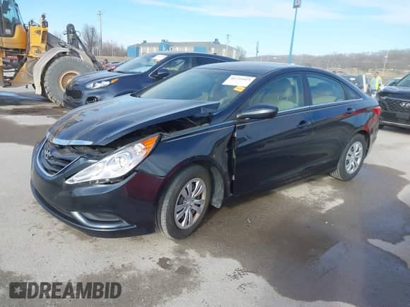 2012 Hyundai Sonata GLS with VIN 5NPEB4AC6CH406677, listed as a IAAI auction lot 41723413 with 161,570 mi miles and . Bid and sale history available at DreamBid. Image 18.
