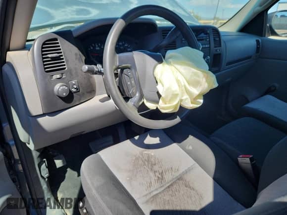 2007 GMC Sierra 1500 Work Truck с VIN 1GTEC14CX7Z588633, выставлен на аукционе Copart как лот 80755665 с пробегом 135 746 миль миль и Списание • Salvage title. История ставок и продаж доступна на DreamBid. Изображение 8.