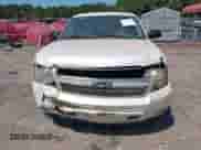 2008 Chevrolet Tahoe 3LT с VIN 1GNFC13048R200512, выставлен на аукционе IAAI как лот 43238953 с пробегом 178 269 миль миль и . История ставок и продаж доступна на DreamBid. Изображение 12.