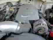2006 Chevrolet Silverado 2500HD Work Truck z VIN 1GCHC24U96E291242, wystawiony jako Copart lot #84553314 z przebiegiem 340 870 mil mil oraz Czysty tytuł • Clean title. Historia ofert i sprzedaży dostępna na DreamBid. Obrazek 13.