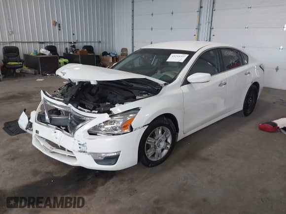2015 Nissan Altima SL with VIN 1N4AL3AP4FC284285, listed as a IAAI auction lot 43218937 with 202,954 mi miles and . Bid and sale history available at DreamBid. Image 2.