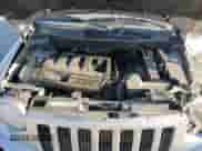2010 Jeep Compass Sport z VIN 1J4NT1FB9AD626226, wystawiony jako Copart lot #82933784 z przebiegiem 191 772 mil mil oraz Szkoda całkowita • Salvage title. Historia ofert i sprzedaży dostępna na DreamBid. Obrazek 13.