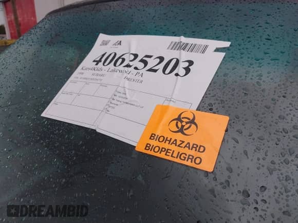 1998 Subaru Forester S with VIN JF1SF6551WH704772, listed as a IAAI auction lot 40625203 with Not provided miles and . Bid and sale history available at DreamBid. Image 10.