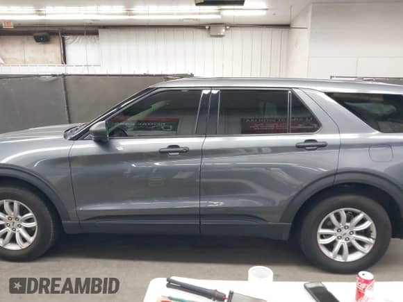 2021 Ford Explorer z VIN 1FMSK7BH9MGB91036, wystawiony jako IAAI lot #43291612 z przebiegiem 91 592 mil mil oraz . Historia ofert i sprzedaży dostępna na DreamBid. Obrazek 14.