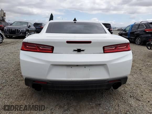2017 Chevrolet Camaro 2LT z VIN 1G1FC1RX5H0187683, wystawiony jako Copart lot #55844005 z przebiegiem 73 118 mil mil oraz Szkoda całkowita • Salvage title. Historia ofert i sprzedaży dostępna na DreamBid. Obrazek 6.