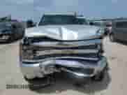 2019 Chevrolet Silverado 2500HD Work Truck z VIN 1GC1KREG9KF155249, wystawiony jako Copart lot #64574945 z przebiegiem 125 038 mil mil oraz Szkoda całkowita • Salvage title. Historia ofert i sprzedaży dostępna na DreamBid. Obrazek 5.