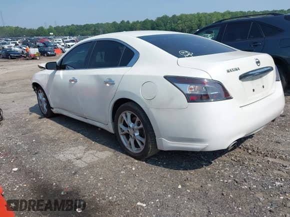 2013 Nissan Maxima SV z VIN 1N4AA5AP6DC843298, wystawiony jako IAAI lot #42383948 z przebiegiem 165 477 mil mil oraz . Historia ofert i sprzedaży dostępna na DreamBid. Obrazek 3.