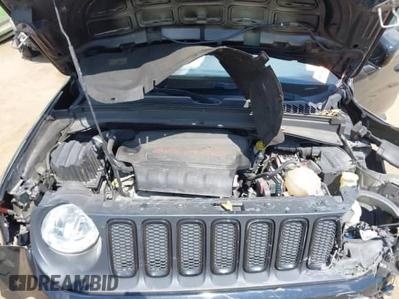 2017 Jeep Renegade Latitude с VIN ZACCJABB6HPG67093, выставлен на аукционе IAAI как лот 42717078 с пробегом 107 655 миль миль и . История ставок и продаж доступна на DreamBid. Изображение 10.