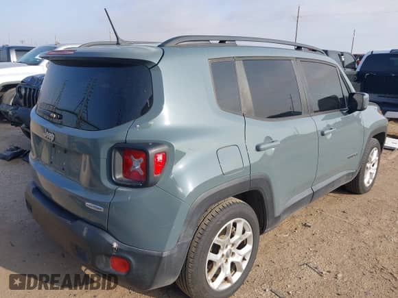 2017 Jeep Renegade Latitude z VIN ZACCJABB3HPE72746, wystawiony jako IAAI lot #42374718 z przebiegiem 92 272 mil mil oraz . Historia ofert i sprzedaży dostępna na DreamBid. Obrazek 4.