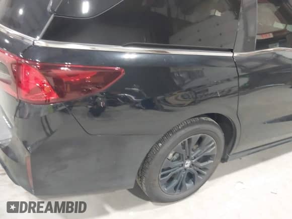 2025 Honda Odyssey Sport-L z VIN 5FNRL6H74SB076182, wystawiony jako IAAI lot #43280705 z przebiegiem 3 201 mil mil oraz . Historia ofert i sprzedaży dostępna na DreamBid. Obrazek 18.