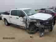 2025 Ram 1500 z VIN 1C6SRFNP3SN608731, wystawiony jako Copart lot #42636735 z przebiegiem 7 736 mil mil oraz Szkoda całkowita • Salvage title. Historia ofert i sprzedaży dostępna na DreamBid. Obrazek 4.