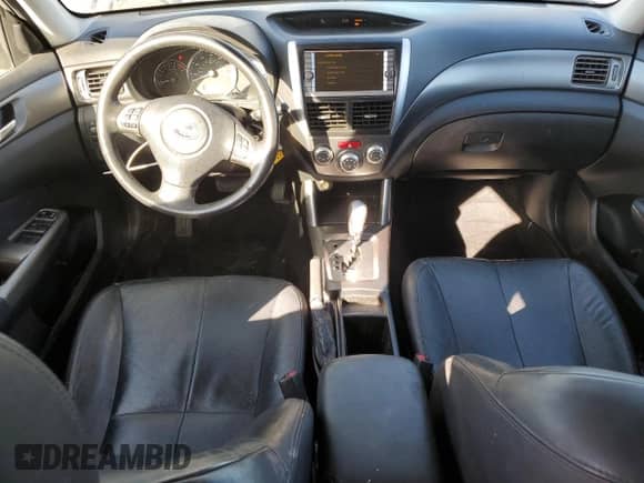 2011 Subaru Forester X Limited z VIN JF2SHAFC1BH707672, wystawiony jako Copart lot #77356504 z przebiegiem 225 111 mil mil oraz Szkoda całkowita • Salvage title. Historia ofert i sprzedaży dostępna na DreamBid. Obrazek 8.