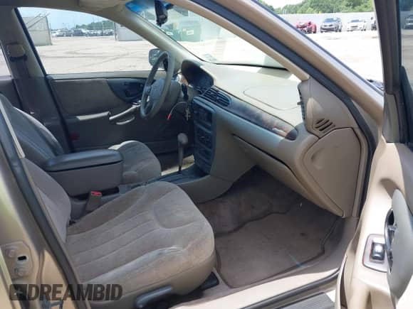 1998 Chevrolet Malibu LS с VIN 1G1NE52M1W6209296, выставлен на аукционе IAAI как лот 42531622 с пробегом 179 094 миль миль и . История ставок и продаж доступна на DreamBid. Изображение 5.