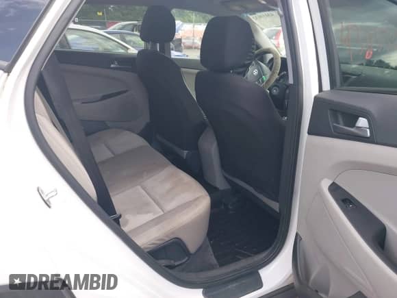 2016 Hyundai Tucson SE с VIN KM8J3CA44GU195081, выставлен на аукционе IAAI как лот 43033032 с пробегом 137 209 миль миль и . История ставок и продаж доступна на DreamBid. Изображение 8.