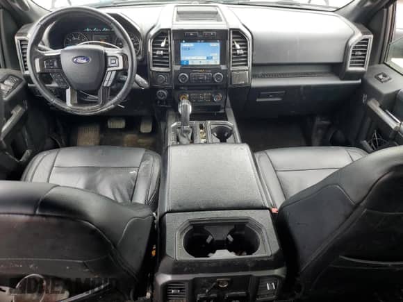 2018 Ford F-150 XLT z VIN 1FTEW1EG5JFA84380, wystawiony jako Copart lot #54830565 z przebiegiem 141 764 mil mil oraz Szkoda całkowita • Salvage title. Historia ofert i sprzedaży dostępna na DreamBid. Obrazek 8.