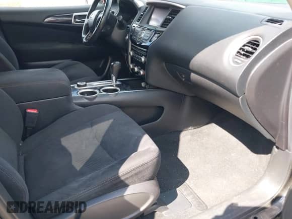 2015 Nissan Pathfinder S with VIN 5N1AR2MM0FC695277, listed as a IAAI auction lot 40391144 with 138,657 mi miles and . Bid and sale history available at DreamBid. Image 5.