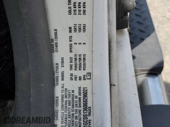 2006 Chevrolet Colorado 3LT z VIN 1GCDS136068296021, wystawiony jako Copart lot #61431225 z przebiegiem 472 138 mil mil oraz Szkoda całkowita • Salvage title. Historia ofert i sprzedaży dostępna na DreamBid. Obrazek 13.