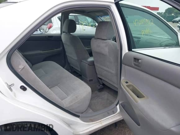 2003 Toyota Camry LE with VIN 4T1BE32K93U134525, listed as a IAAI auction lot 43045382 with 226,553 mi miles and . Bid and sale history available at DreamBid. Image 8.
