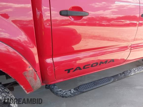 2005 Toyota Tacoma PreRunner with VIN 3TMJU62N05M001674, listed as a IAAI auction lot 42589081 with 244,158 mi miles and . Bid and sale history available at DreamBid. Image 6.