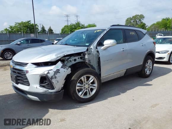 2020 Chevrolet Blazer LT с VIN 3GNKBJRS0LS552471, выставлен на аукционе IAAI как лот 42368381 с пробегом 89 697 миль миль и . История ставок и продаж доступна на DreamBid. Изображение 2.