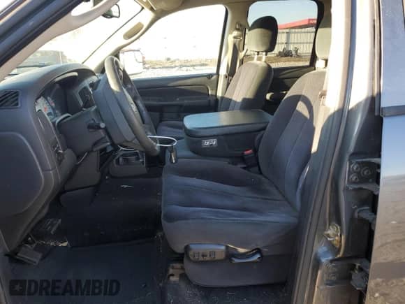 2004 Dodge 3500 ST with VIN 3D7LA38C64G179341, listed as a Copart auction lot 42091555 with 288,415 mi miles and Salvage title. Bid and sale history available at DreamBid. Image 7.