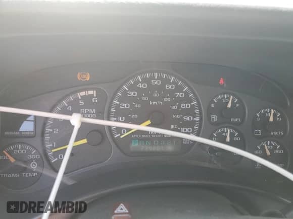 2001 Chevrolet Silverado 2500HD LT3 z VIN 1GCHK23G81F160286, wystawiony jako Copart lot #61171855 z przebiegiem 239 807 mil mil oraz Szkoda całkowita • Salvage title. Historia ofert i sprzedaży dostępna na DreamBid. Obrazek 9.