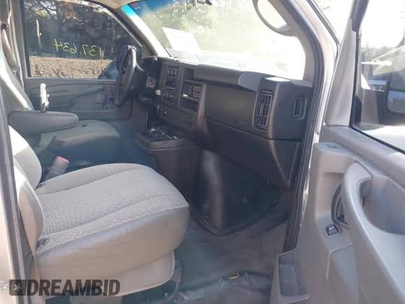 2011 Chevrolet Express Passenger 1LT с VIN 1GAZG1FG1B1119792, выставлен на аукционе IAAI как лот 42206603 с пробегом 137 634 миль миль и . История ставок и продаж доступна на DreamBid. Изображение 5.