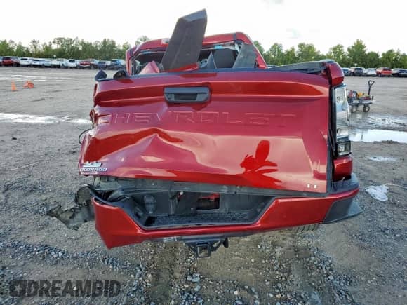 2024 Chevrolet Colorado 2WD LT z VIN 1GCPSCEK1R1315188, wystawiony jako Copart lot #81568765 z przebiegiem Nie podano mil oraz Szkoda całkowita • Salvage title. Historia ofert i sprzedaży dostępna na DreamBid. Obrazek 6.