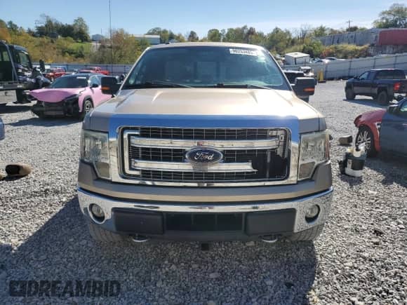 2014 Ford F-150 XL с VIN 1FTFW1ET6EKG03757, выставлен на аукционе Copart как лот 90253485 с пробегом 157 474 миль миль и Чистый • Clean title. История ставок и продаж доступна на DreamBid. Изображение 5.